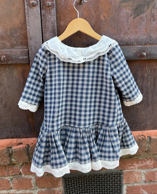Sweet size 3 drop shoulder twirly dress, Cotton, lace embelishment, blue checked. Free Shipping.