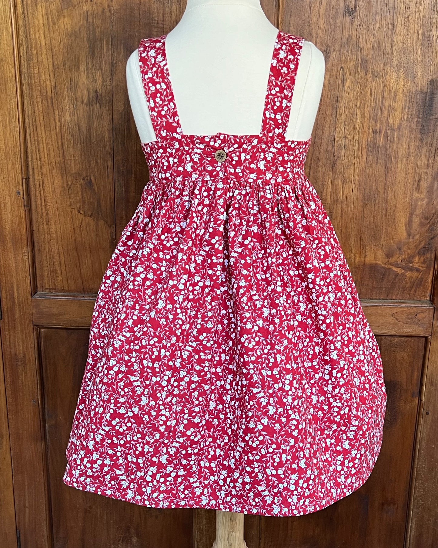 Country Garden Pinafore Set size 6 - Pinafore and blouse