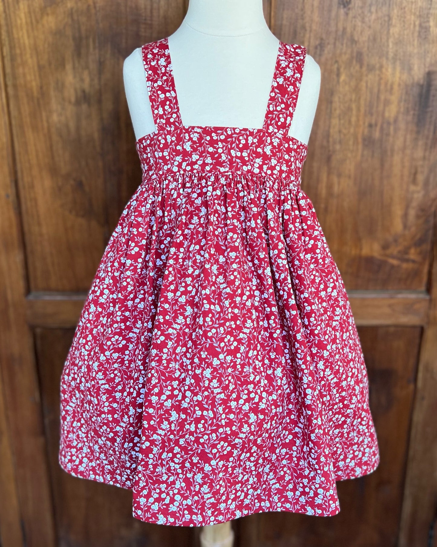 Country Garden Pinafore Set size 6 - Pinafore and blouse